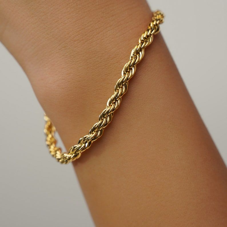 Sleek Stainless Steel Bracelet for Everyday Wear