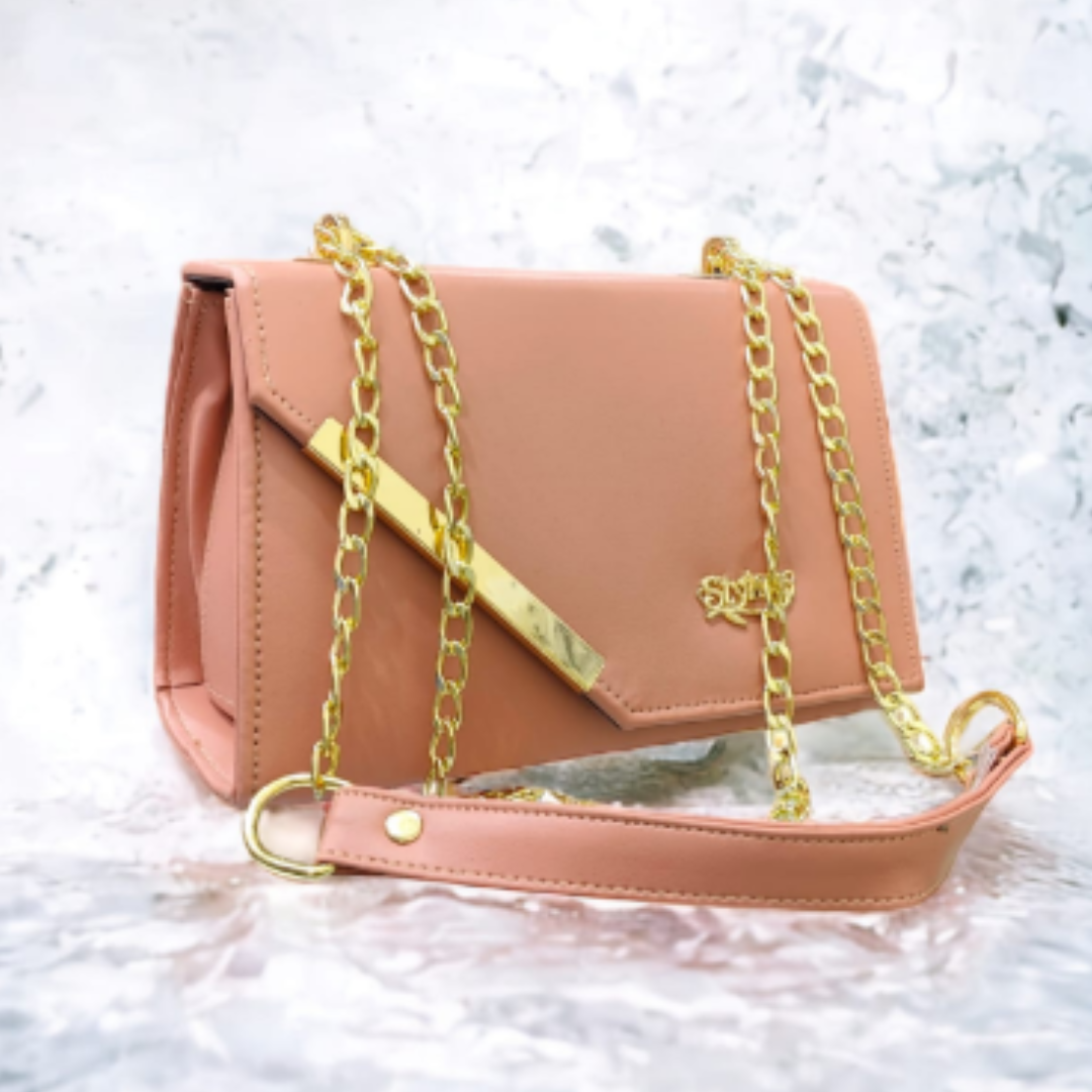 Elegant Chain Shoulder Bag – Stylish Women’s Crossbody Handbag with Golden Detail