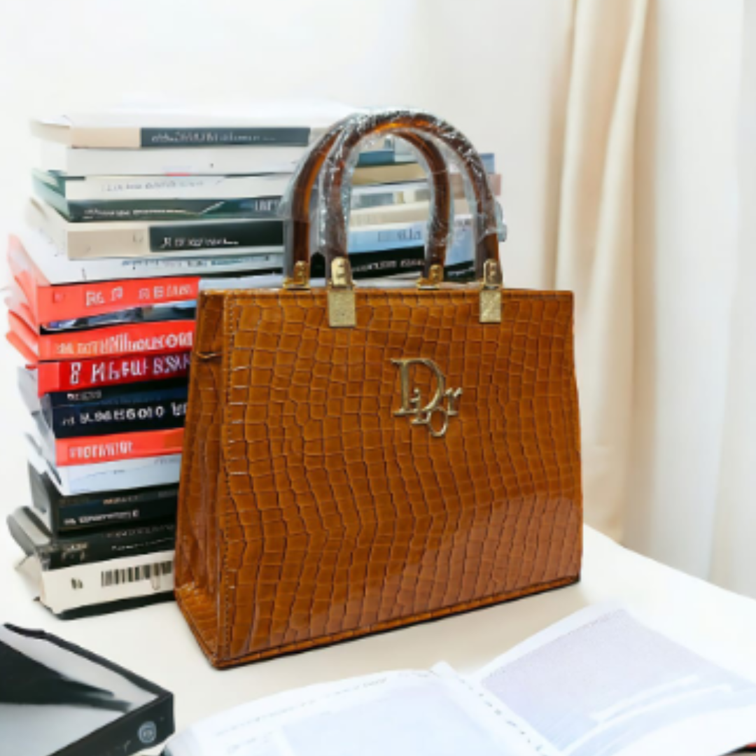 Crocodile Pattern Handbag – Elegant Women’s Tote with Golden Accent