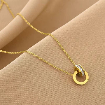 Gold Chain Necklace for Women – Elegant and Bold