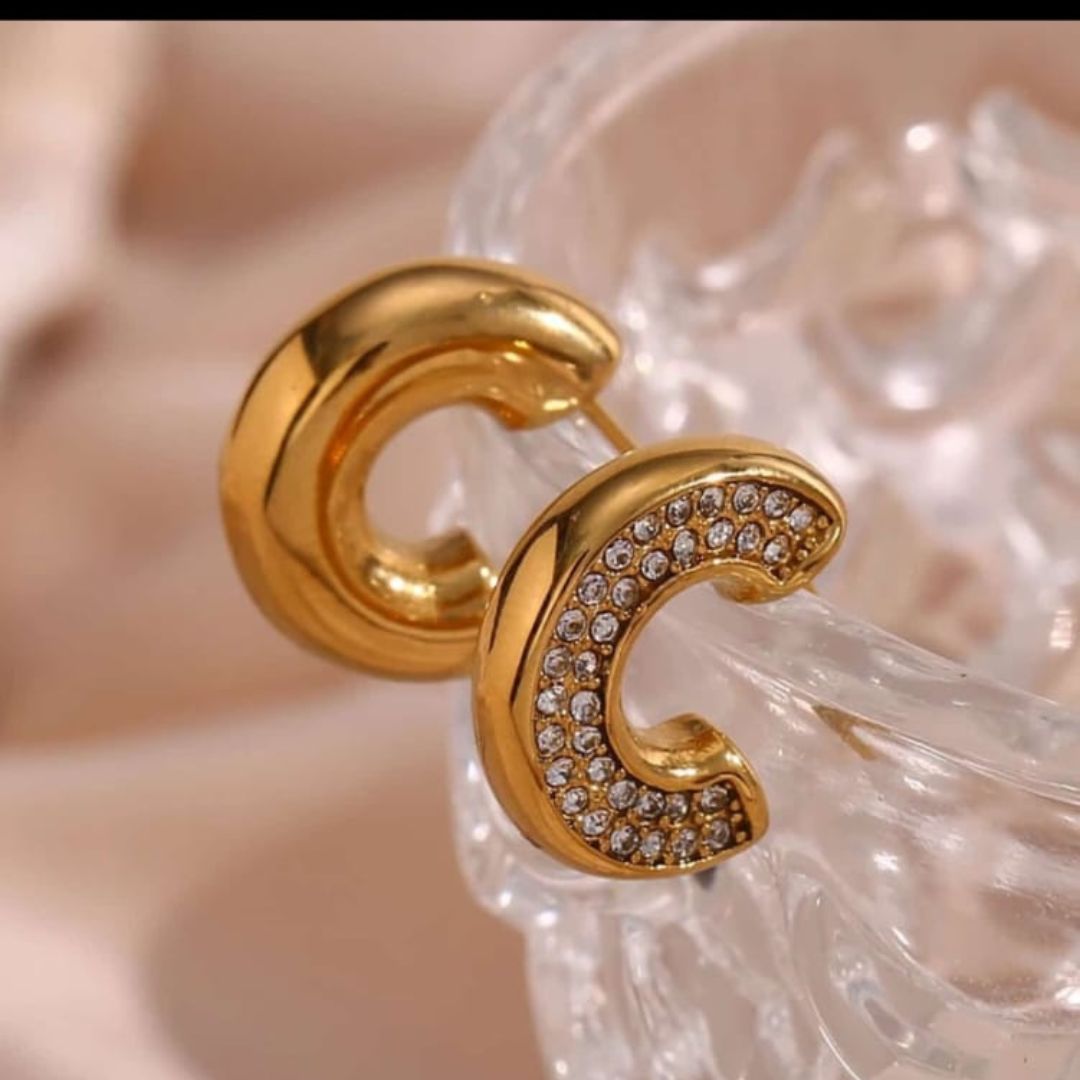 Glamorous Pearl Earrings for Special Occasions