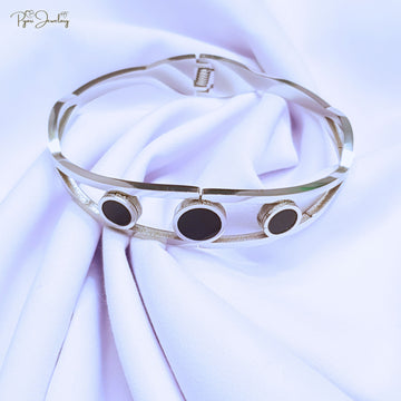 Fashionable Bracelets for Women - Elegant & Trendy