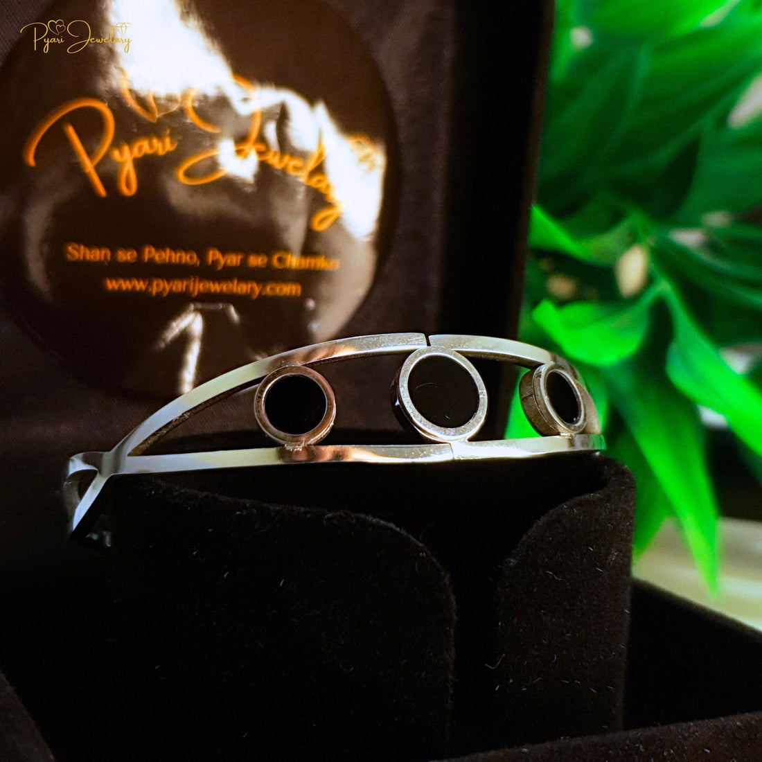 Fashionable Bracelets for Women - Elegant & Trendy