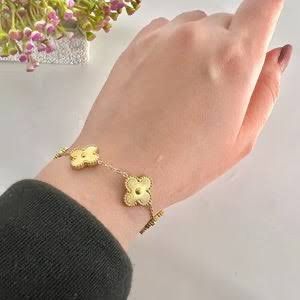 Elegant Stainless Steel Golden Clover Bracelet
