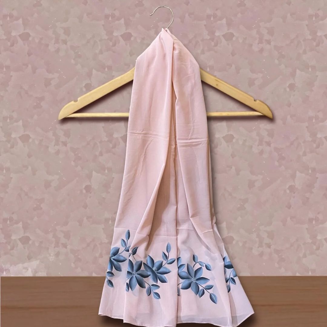 Elegant Everyday Shawl with Artistic Prints